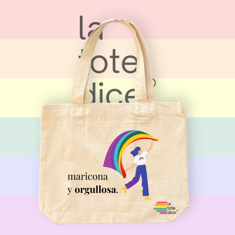 bolsa de tela con motivo del pride 2022.